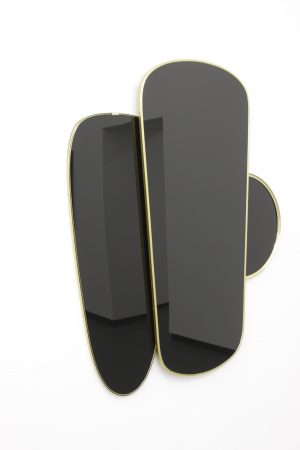 Introspection III (2017), Metall, Glas, Lack, 117 x 100cm, 3-teilig